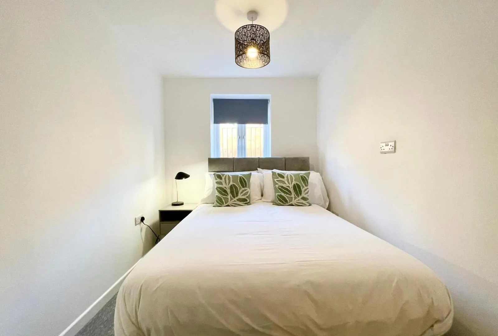 New Bungalow - 20-Min Walk To Quays - Plenty Of Parking - Large Garden - Wi-Fi GLOUCESTERSHIRE Apartment Gloucester
