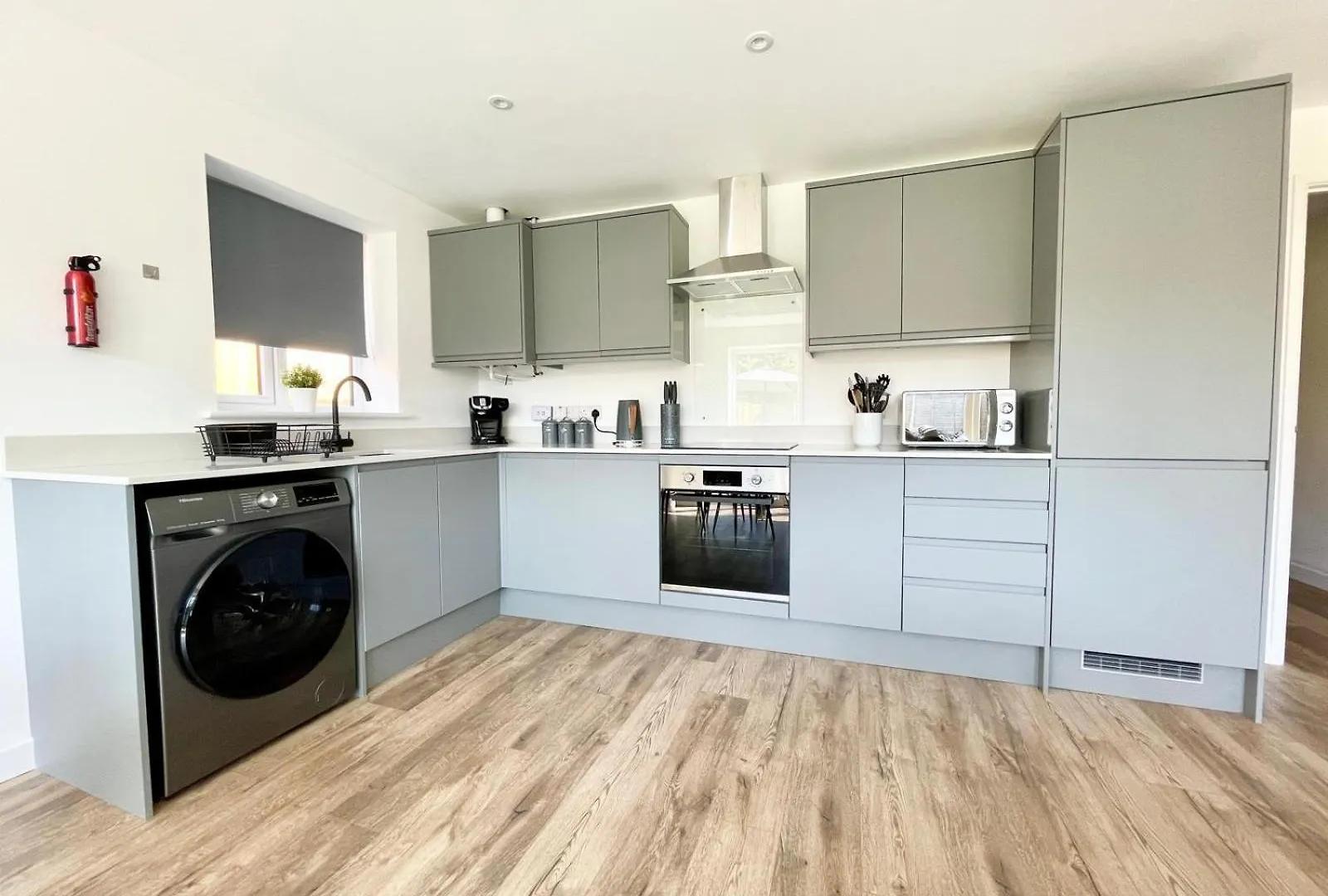 New Bungalow - 20-Min Walk To Quays - Plenty Of Parking - Large Garden - Wi-Fi GLOUCESTERSHIRE